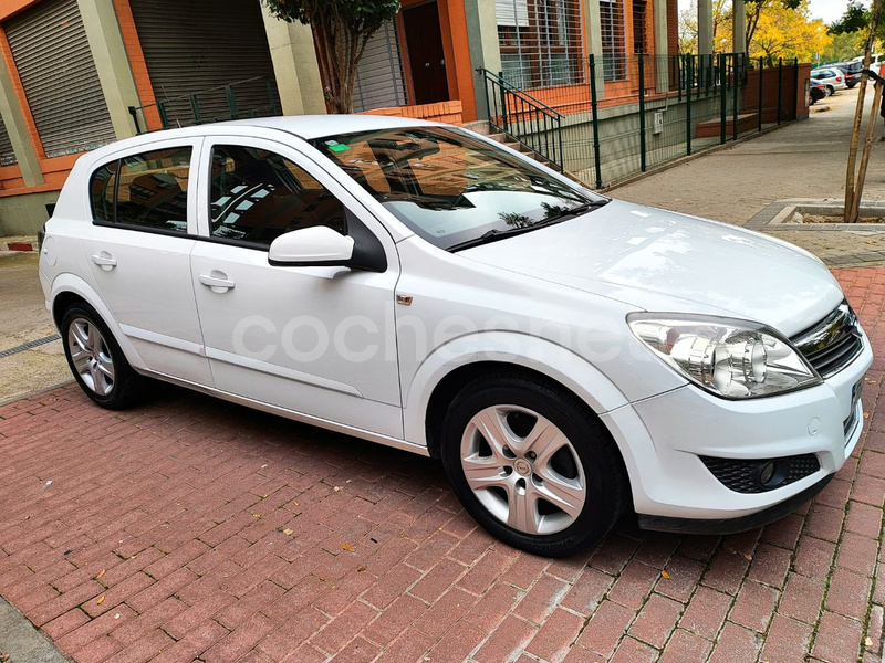 OPEL Astra 1.7 CDTi 110 CV Enjoy