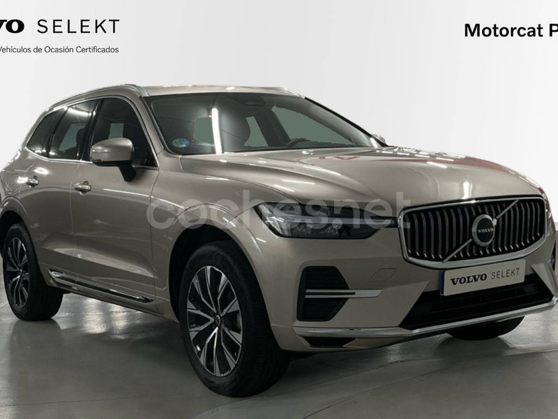 VOLVO XC60 2.0 B4 G Plus Dark Auto