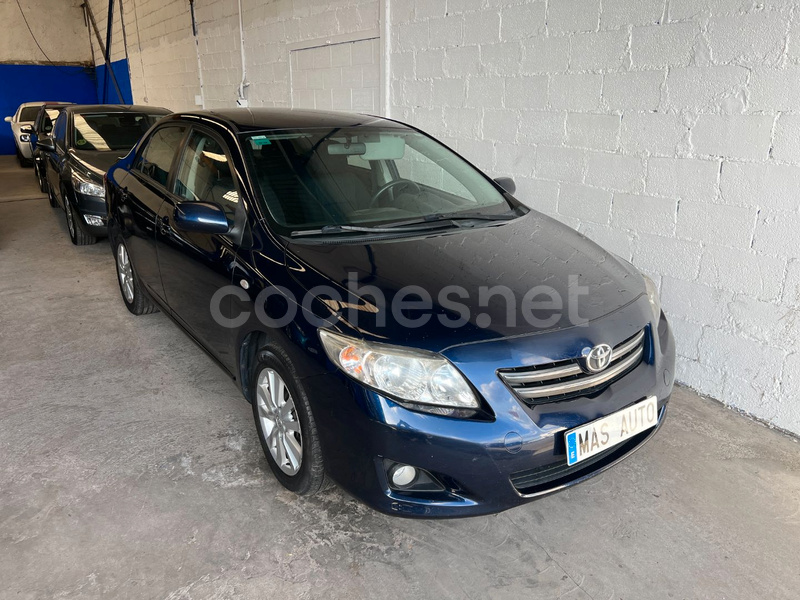 TOYOTA Corolla Sedán 1.4 D4D Active