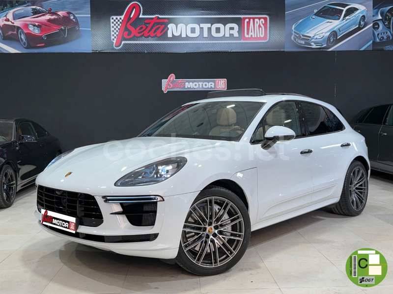 PORSCHE Macan Turbo