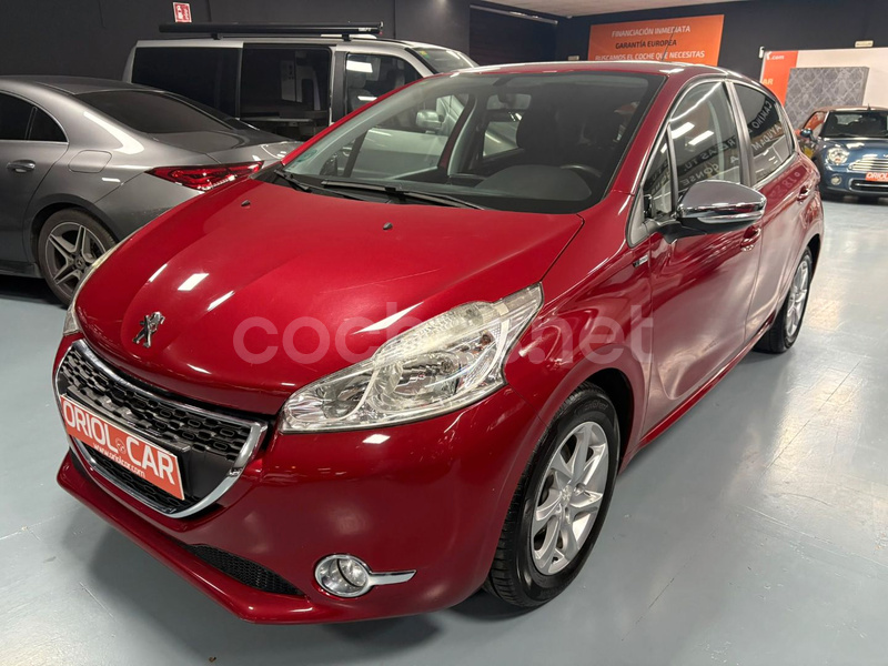 PEUGEOT 208 STYLE 1.2 VTi 82