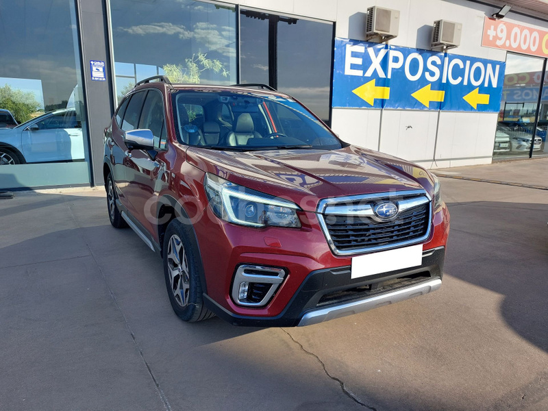 SUBARU Forester 2.0i Hybrid CVT Executive Plus