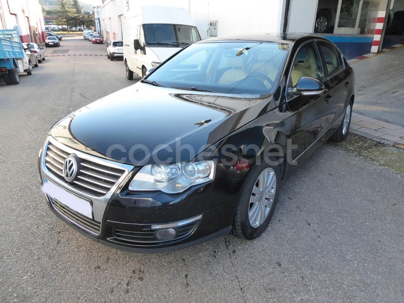 VOLKSWAGEN Passat 2.0 TDI Highline DSG