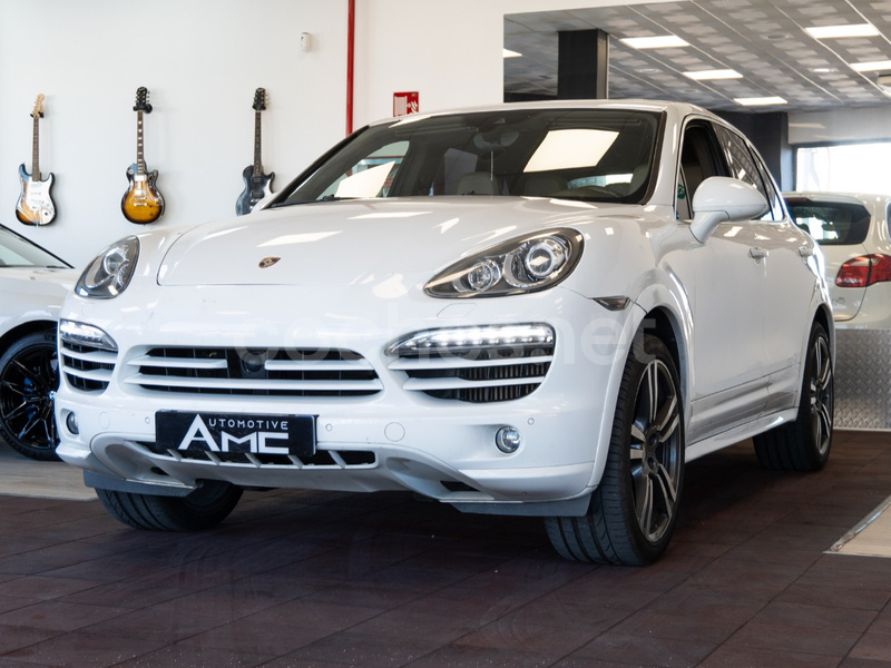 PORSCHE Cayenne 3.0 TD Platinum Edition Tiptronic