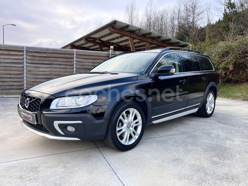 VOLVO XC70 2.4 D5 AWD Summum Auto