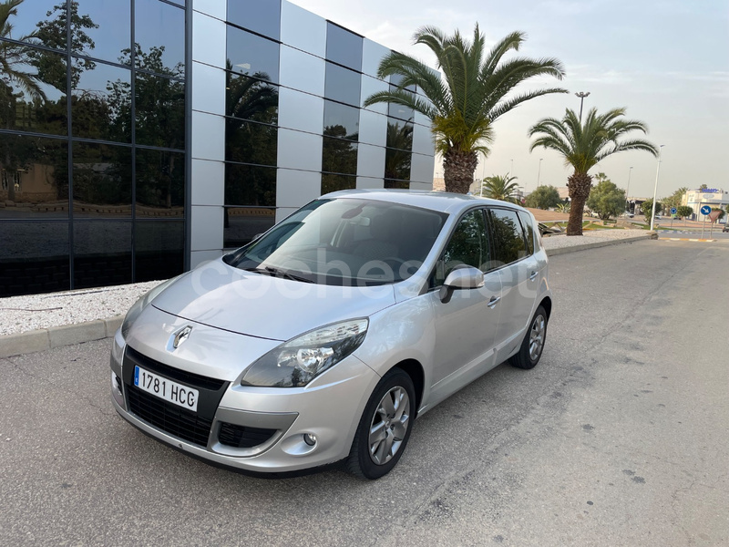 RENAULT Scénic Dynamique dCi 110