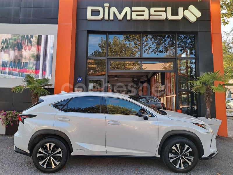 LEXUS NX 2.5 300h Premium 2WD