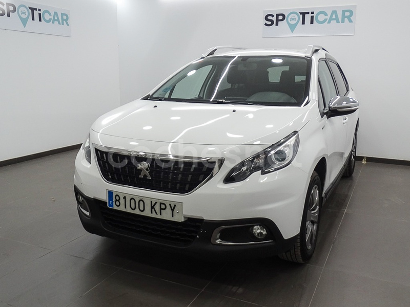 PEUGEOT 2008 Style 1.2L PureTech