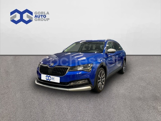SKODA Superb Combi 2.0 TSI DSG 4x4 Scout