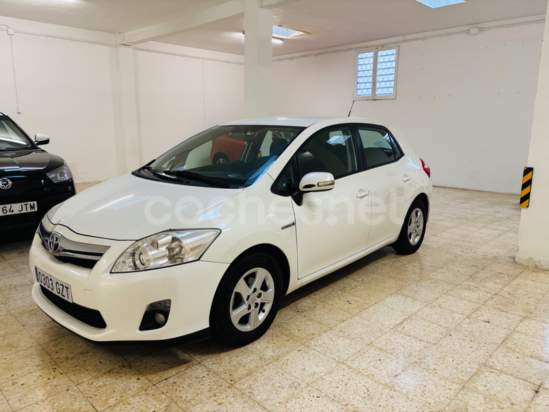 TOYOTA Auris 1.8 Hibrido Active