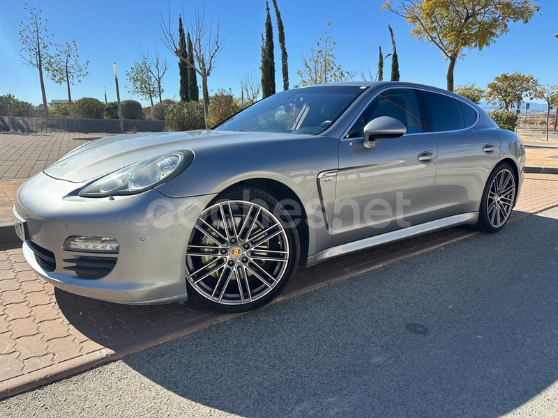 PORSCHE Panamera S