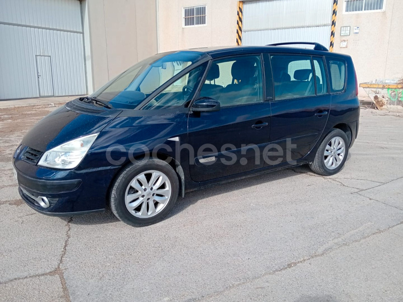 RENAULT Espace Emotion 2.0 dCi 16v