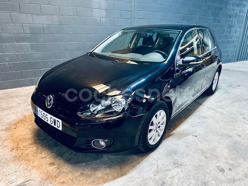 VOLKSWAGEN Golf 1.6 TDI DPF Sport