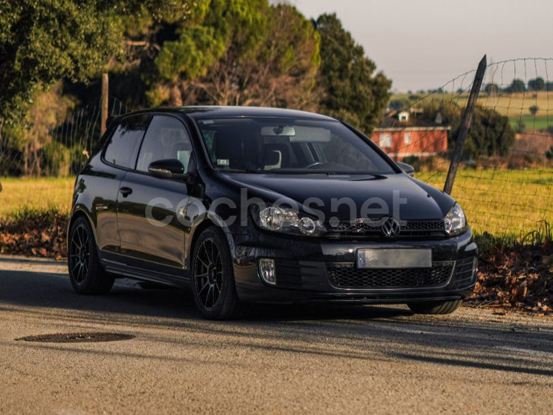 VOLKSWAGEN Golf 2.0 TSI GTI