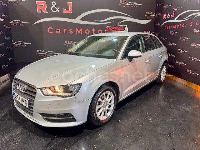 AUDI A3 Sportback 1.6 TDI 105 S tron Attraction