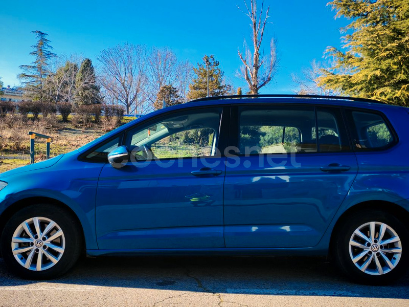 VOLKSWAGEN Touran Business Navi 1.6 TDI DSG