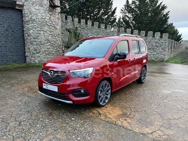 OPEL Combo Life 1.5 TD SS Innovation L Aut