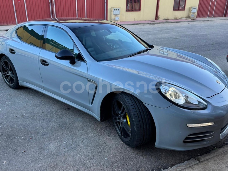 PORSCHE Panamera 3.0 4S