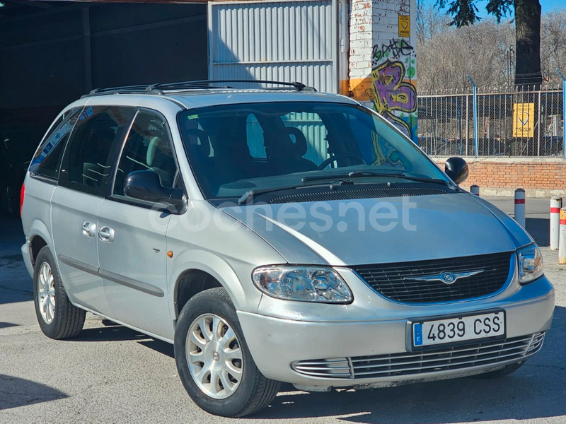 CHRYSLER Voyager LX 2.5 CRD Warner Bros