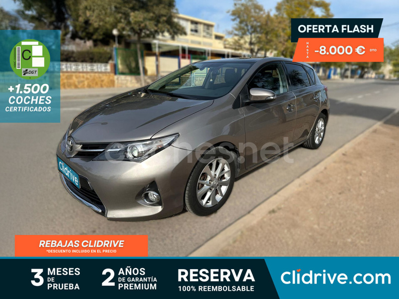 TOYOTA Auris 130 Active