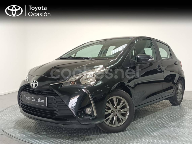 TOYOTA Yaris 1.0 70 Business