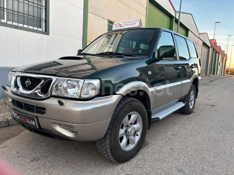 NISSAN Terrano II 2.7 TDi Luxury