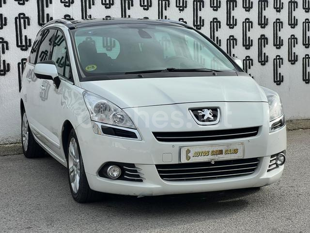 PEUGEOT 5008 Sport Pack 1.6 HDI 112 FAP