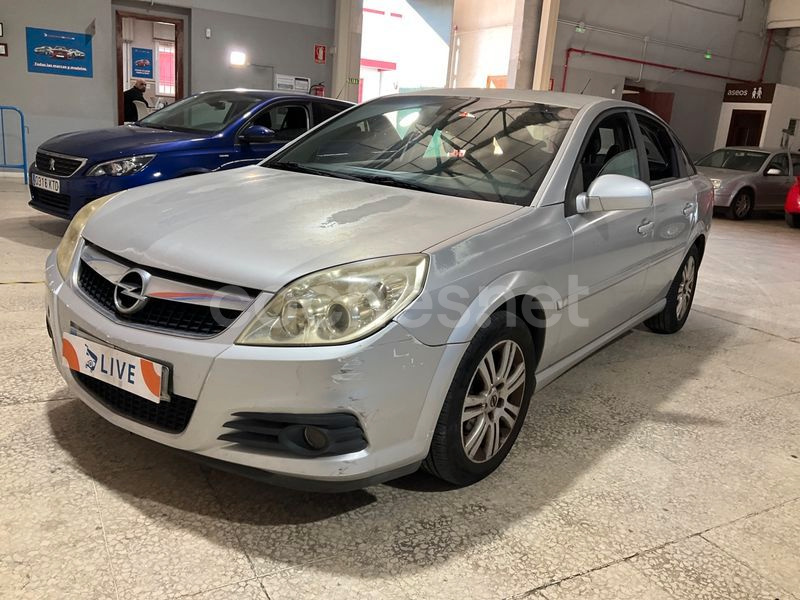 OPEL Vectra Elegance 1.9 CDTI 16v