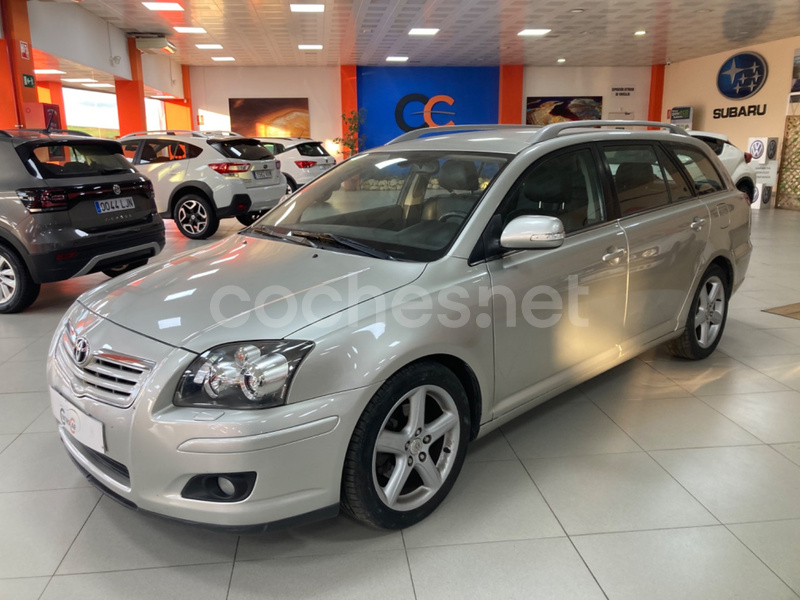 TOYOTA Avensis 2.2 D4D Executive Wagon