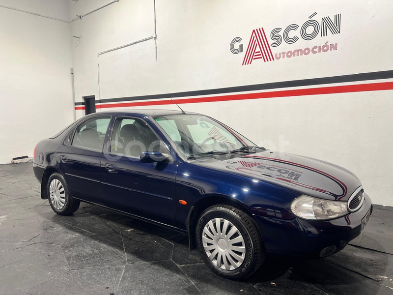 FORD Mondeo 2.0I GHIA