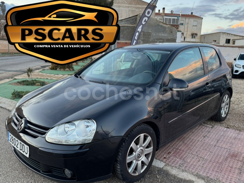 VOLKSWAGEN Golf 1.6 FSI Sportline