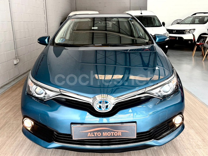 TOYOTA Auris 1.8 140H Hybrid Active