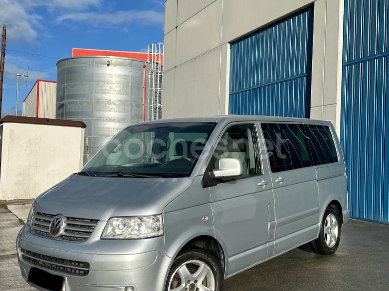 VOLKSWAGEN Multivan 2.5 TDI Comfortline