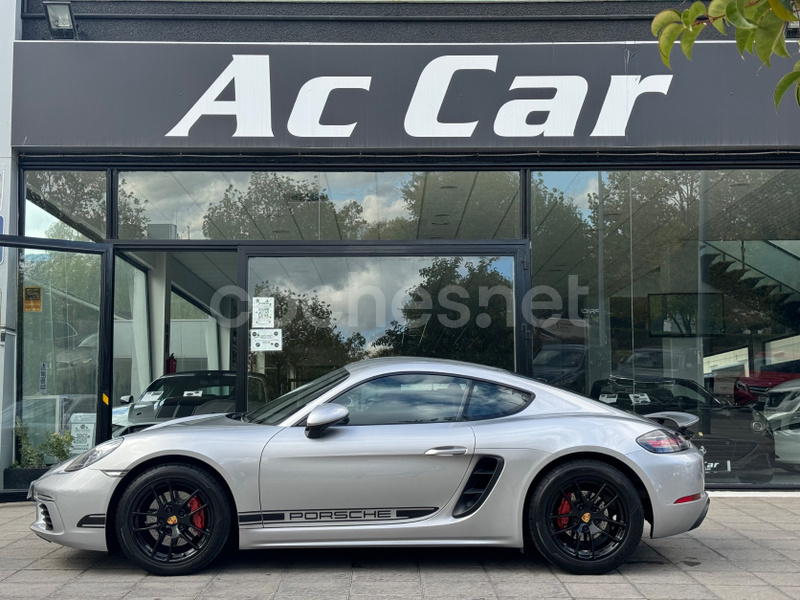 PORSCHE 718 Cayman