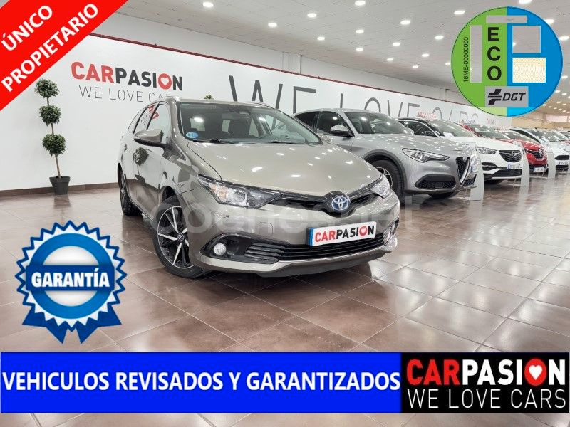 TOYOTA Auris 1.8 140H Advance Touring Sports