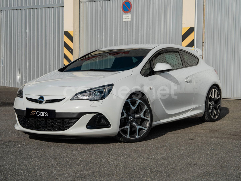 OPEL GTC 2.0 Turbo SS OPC