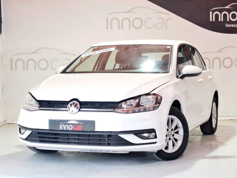 VOLKSWAGEN Golf Business Navi 1.6 TDI