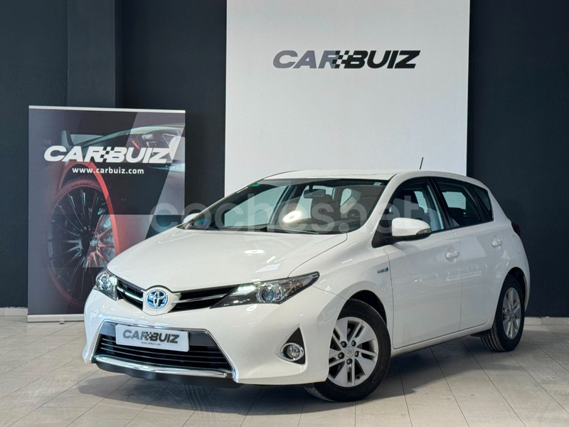 TOYOTA Auris Hybrid Active