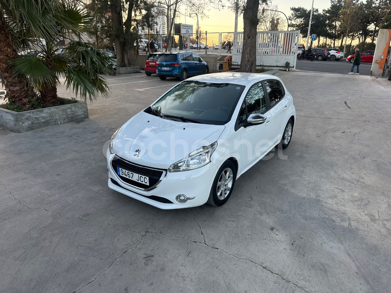 PEUGEOT 208 ALLURE 1.6 VTi 120