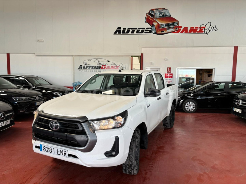 TOYOTA Hilux 2.4 D4D Cabina Doble GX