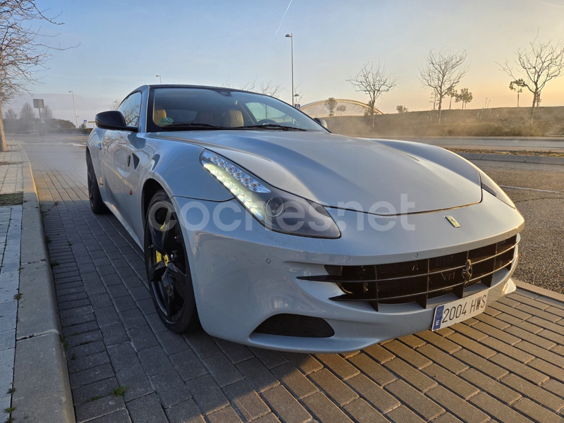 FERRARI FF