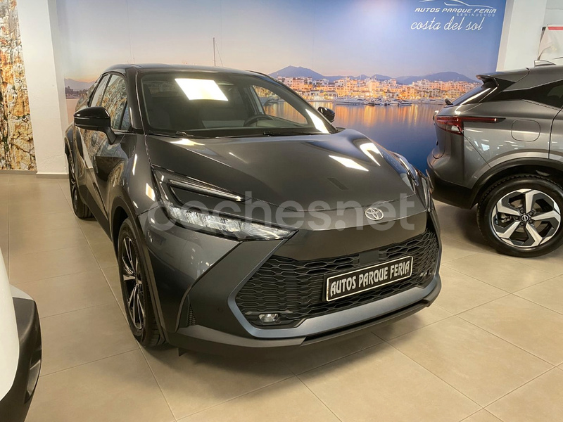 TOYOTA C-HR 1.8 Advance Hybrid 140