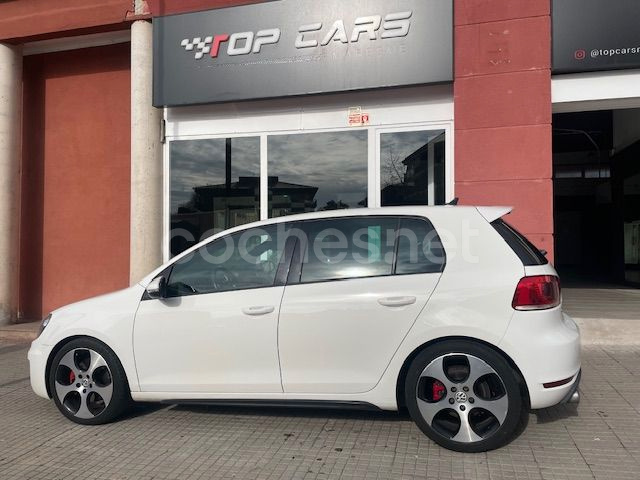 VOLKSWAGEN Golf 2.0 TSI GTI