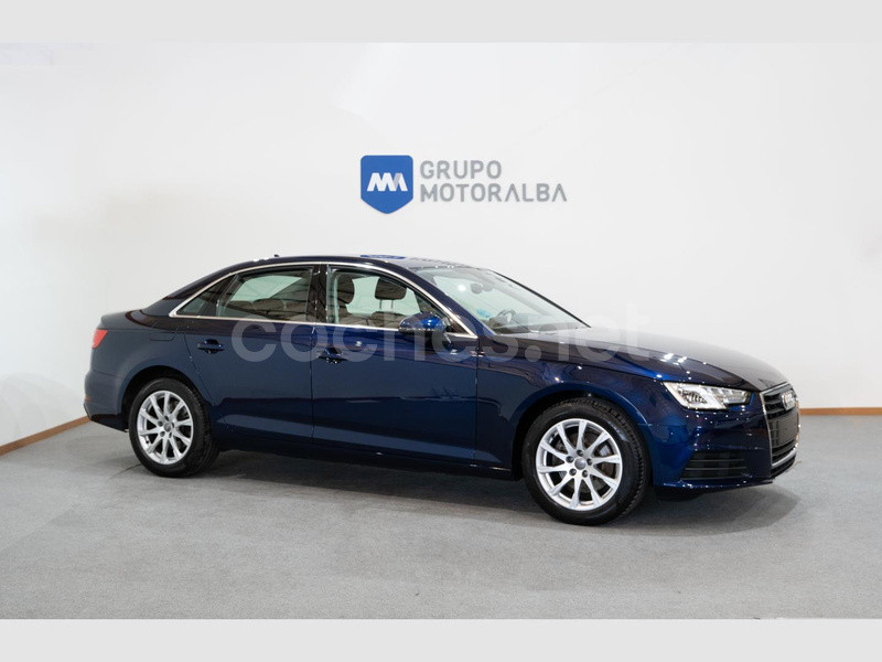 AUDI A4 Advanced 30 TDI S tronic