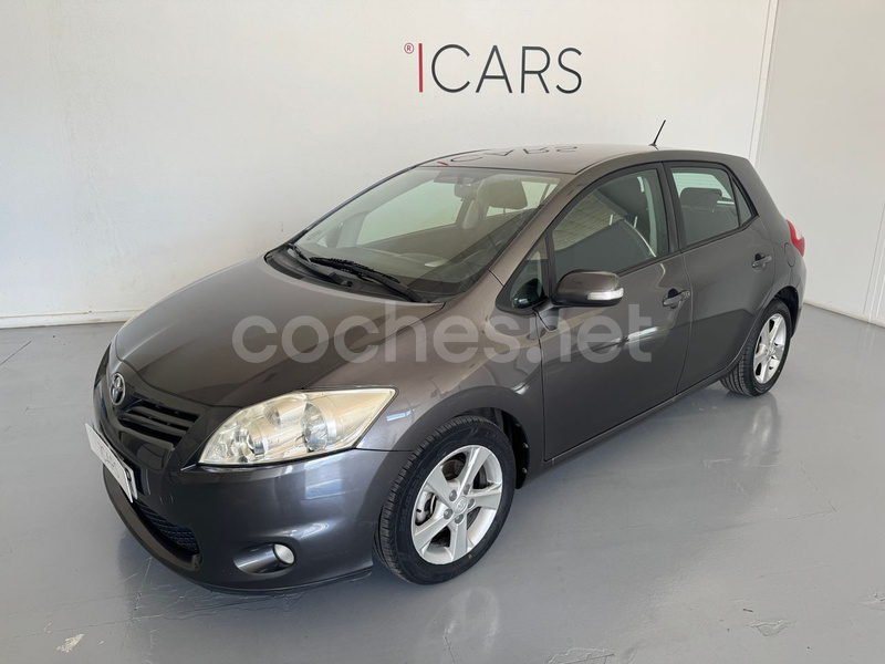 TOYOTA Auris 1.4 D4D DPF Active