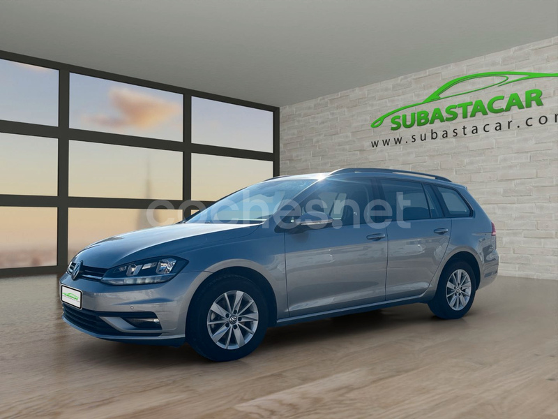 VOLKSWAGEN Golf Ready2Go 1.6 TDI Variant