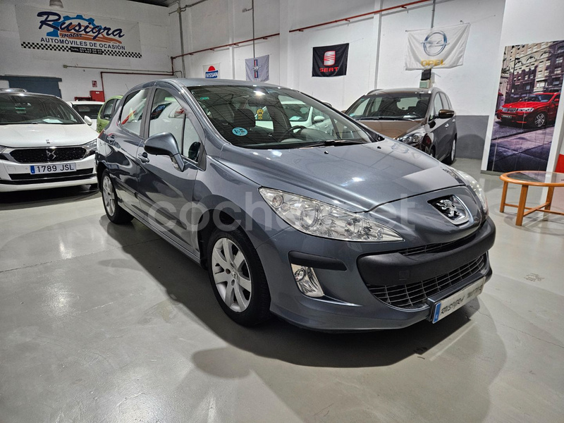 PEUGEOT 308 Premium 1.6 VTi 120