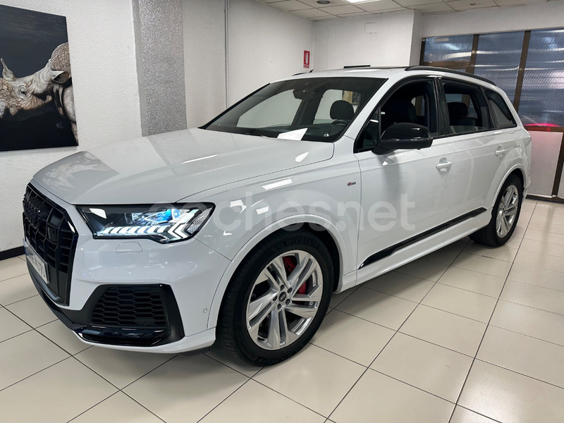 AUDI Q7 Black line plus 60 TFSIe quat tip