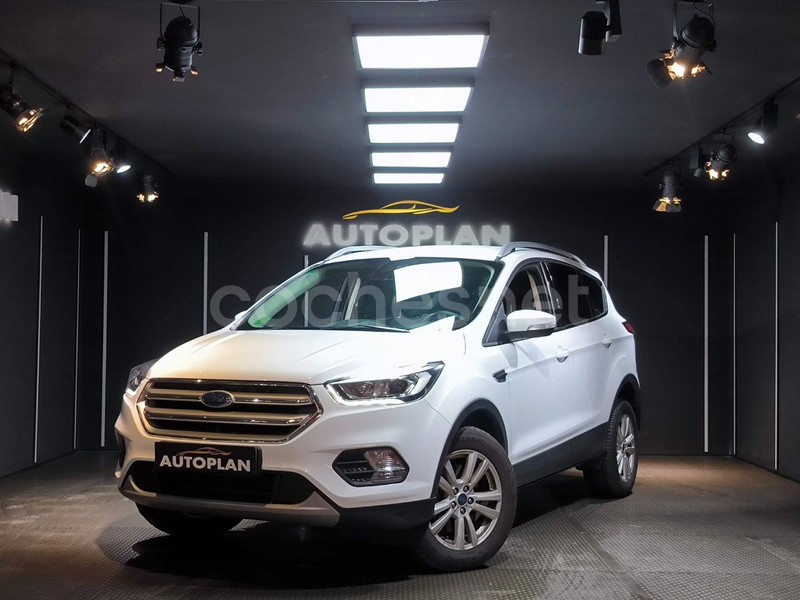 FORD Kuga 1.5 TDCi 4x2 ASS Business