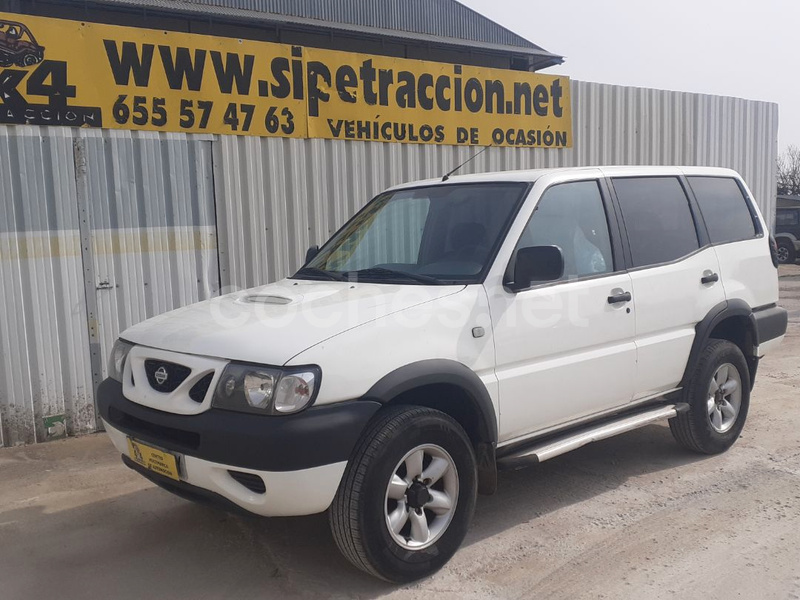 NISSAN Terrano II 2.7 TD Comfort